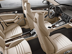 Porsche Panamera Turbo S- İç Tasarım